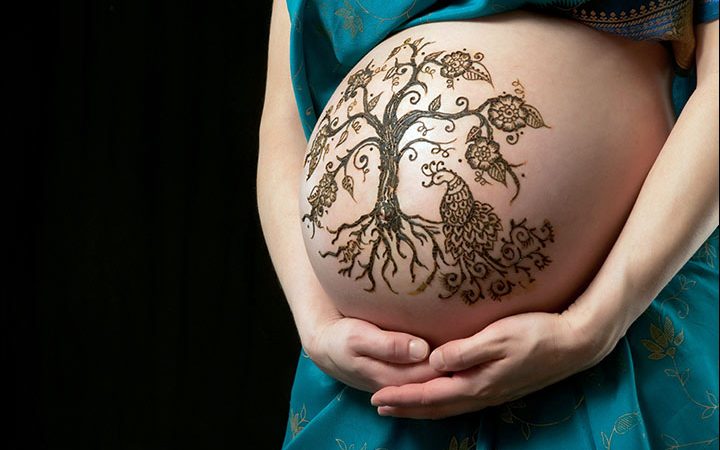 Можно ли сделать татуировку во время беременности?